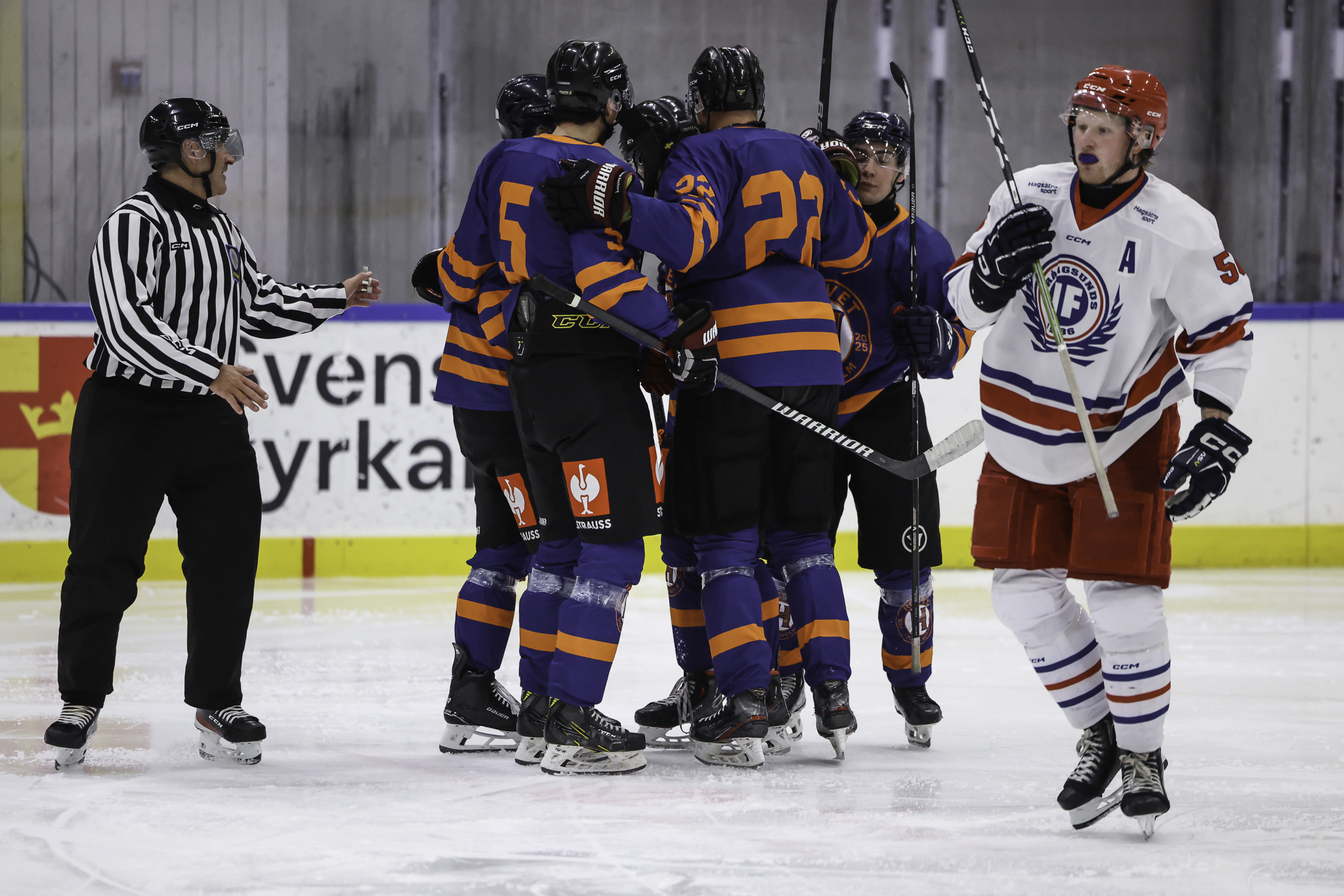 Hovet HC mot Trångsunds IF, seriepremiären 2 oktober 2026 — bild 28