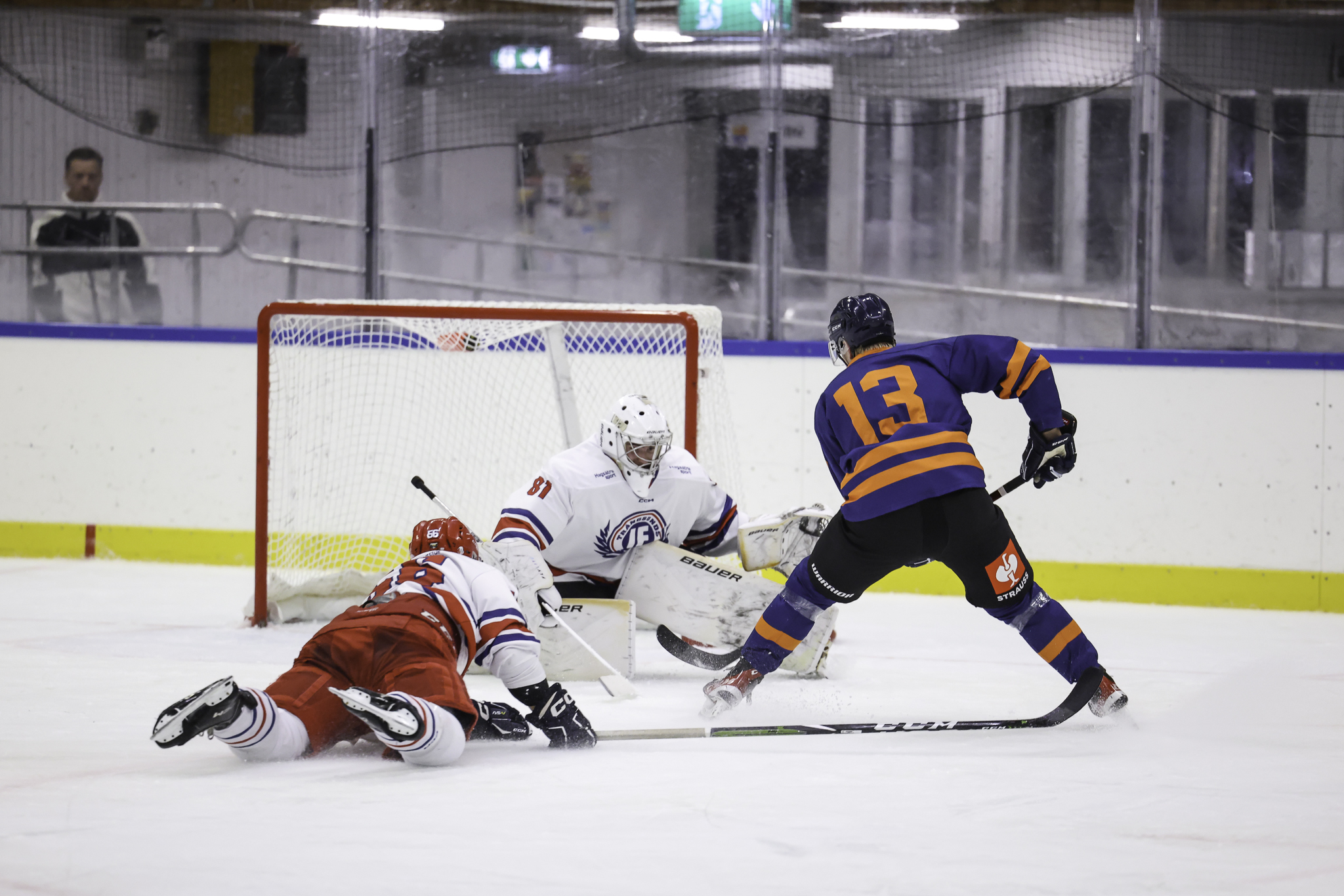 Hovet HC mot Trångsunds IF, seriepremiären 2 oktober 2026 — bild 24
