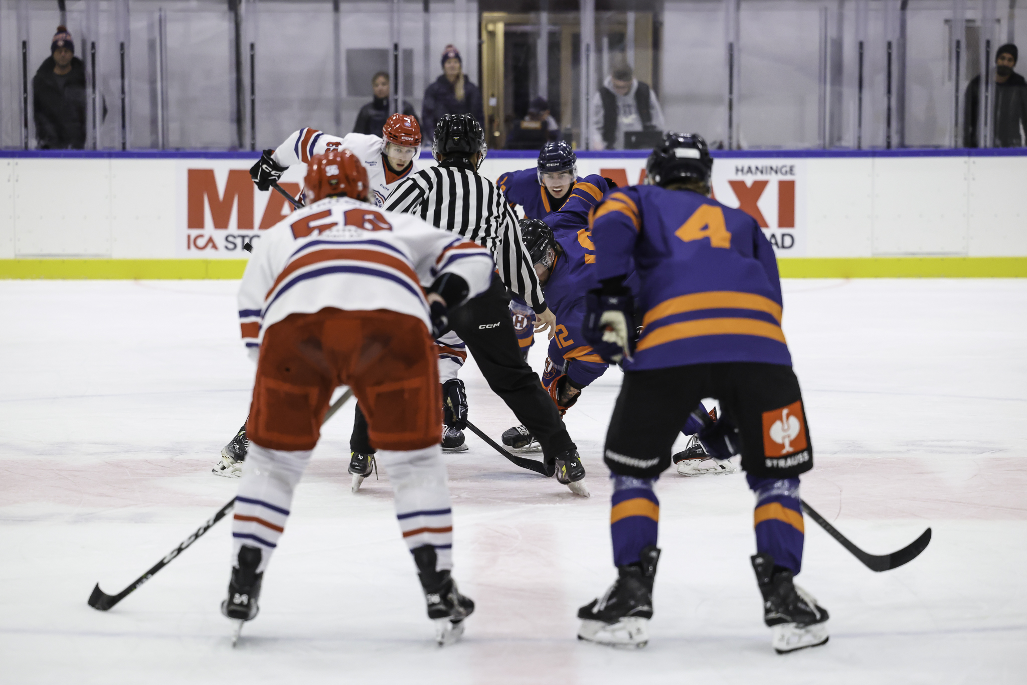 Hovet HC mot Trångsunds IF, seriepremiären 2 oktober 2026 — bild 16