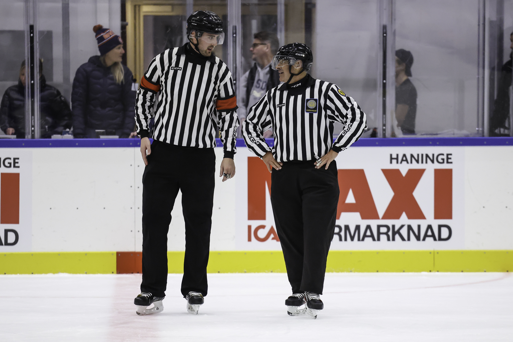 Hovet HC mot Trångsunds IF, seriepremiären 2 oktober 2026 — bild 15