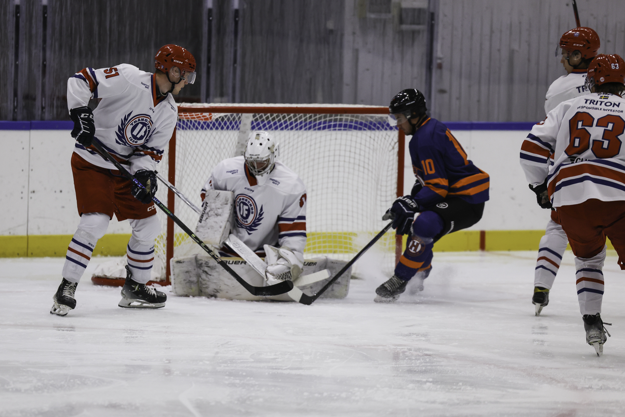 Hovet HC mot Trångsunds IF, seriepremiären 2 oktober 2026 — bild 4